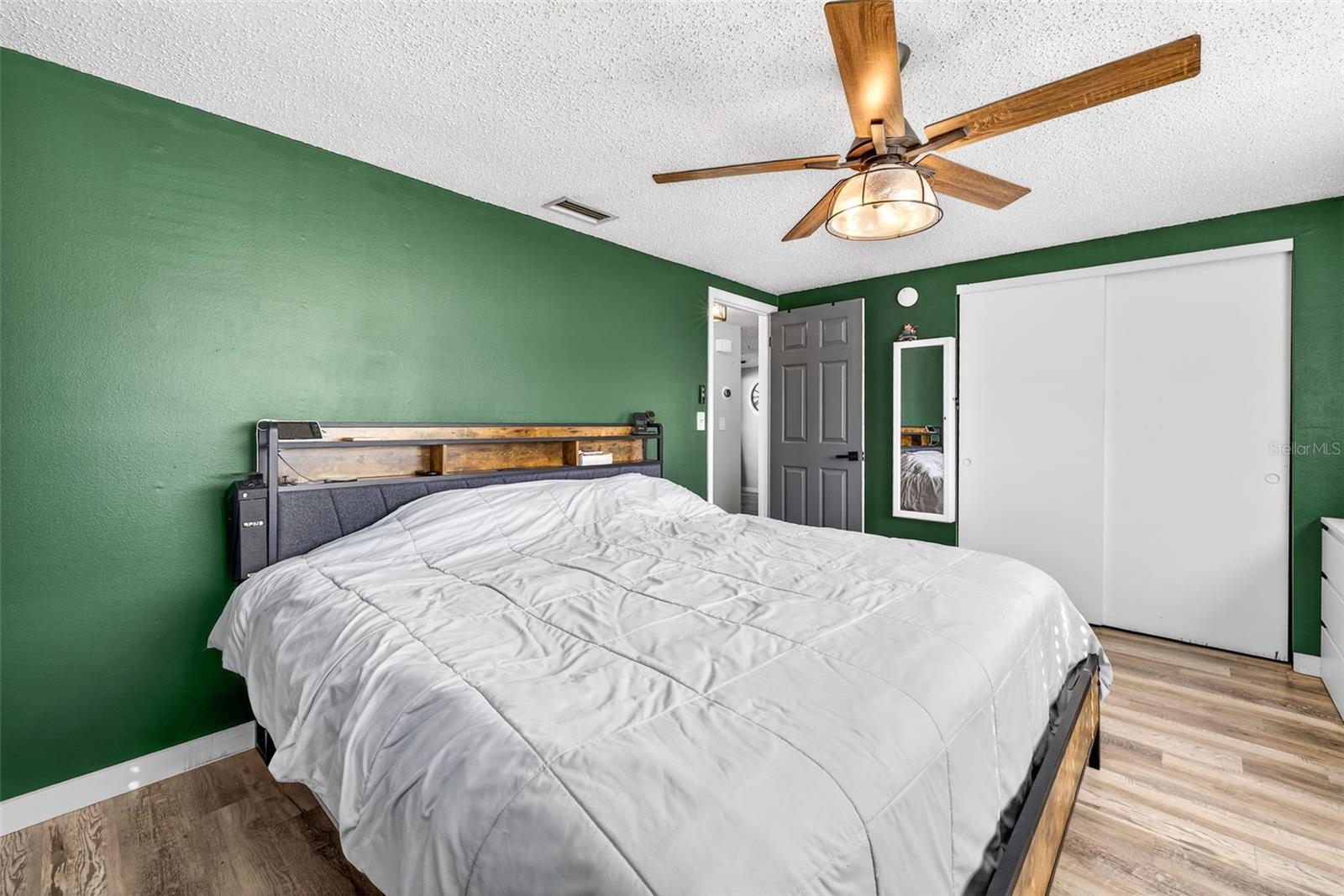 Image 28 of 36 For 7325 Neva Lane