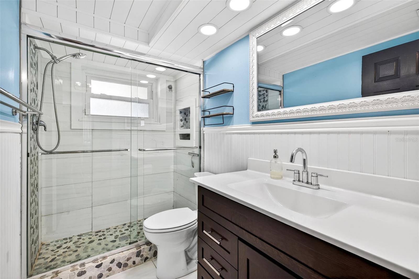 Image 29 of 36 For 7325 Neva Lane