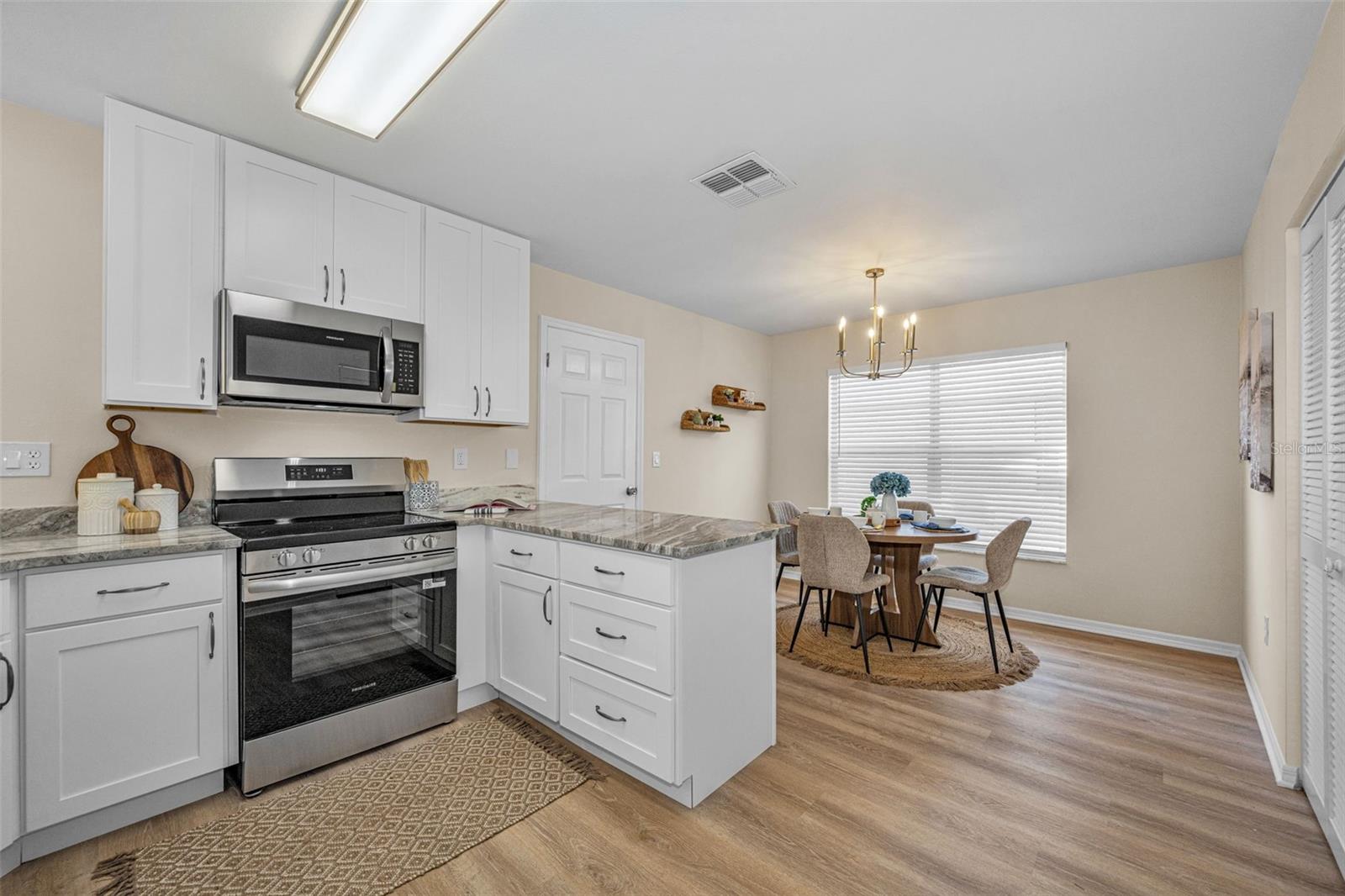 Image 15 of 80 For 4233 Northampton Drive