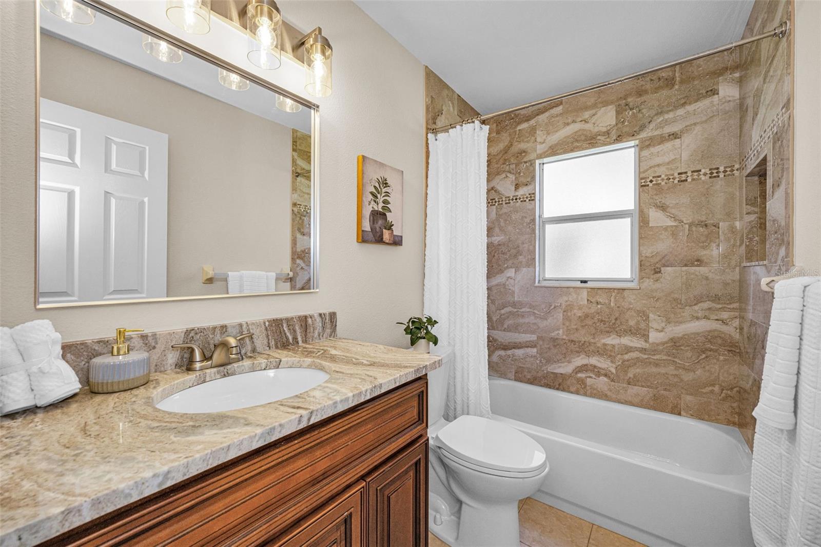 Image 32 of 80 For 4233 Northampton Drive