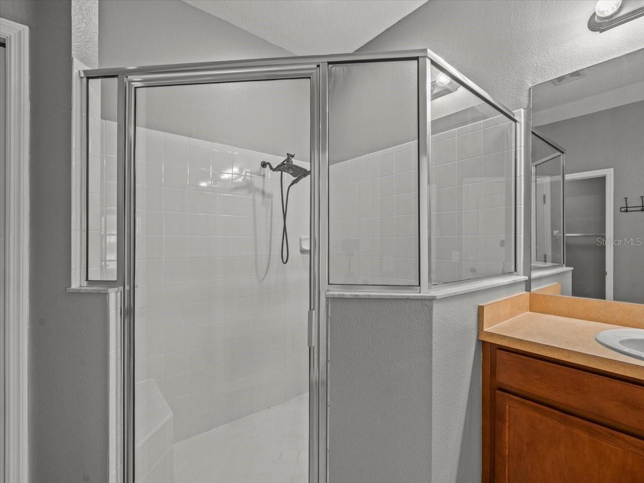 Listing photo id 27 for 13049 Moonstone Way