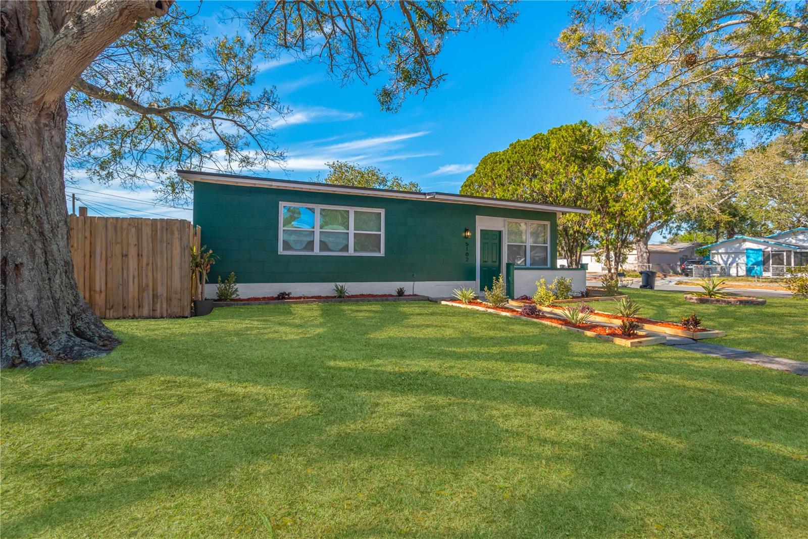 Image 22 of 25 For 5102 Newton Avenue S