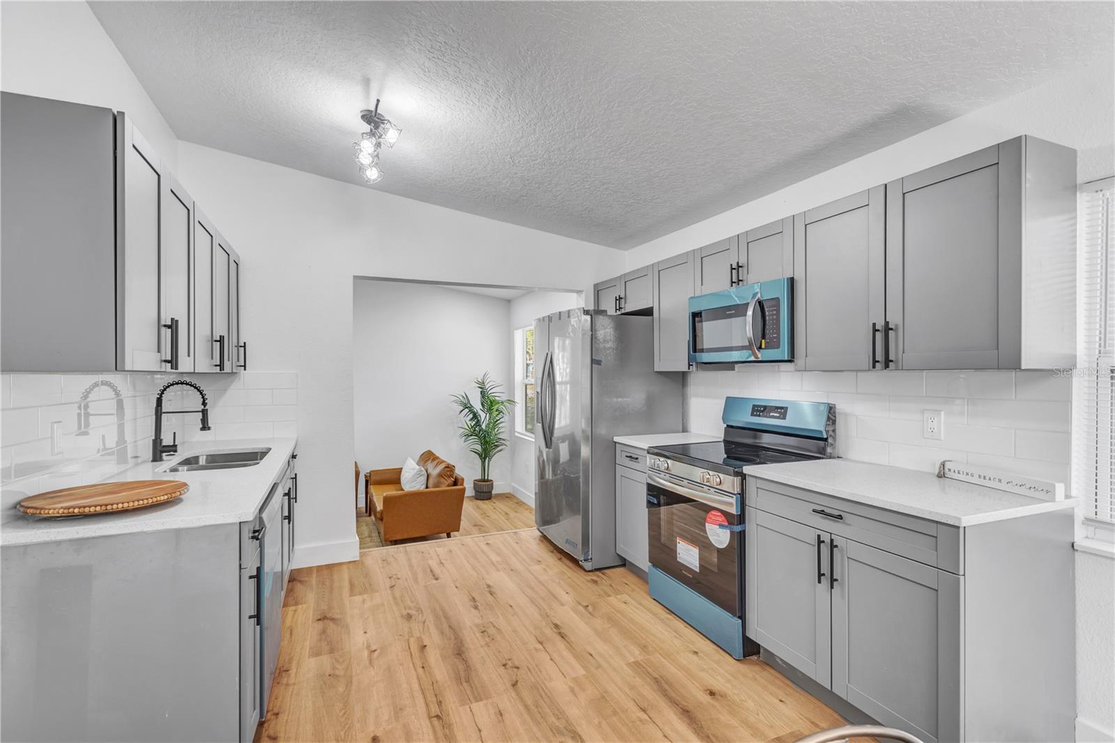 Image 4 of 25 For 5102 Newton Avenue S