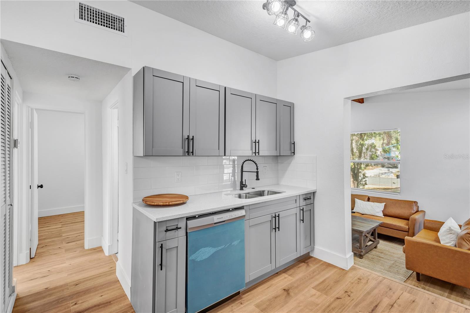 Image 5 of 25 For 5102 Newton Avenue S