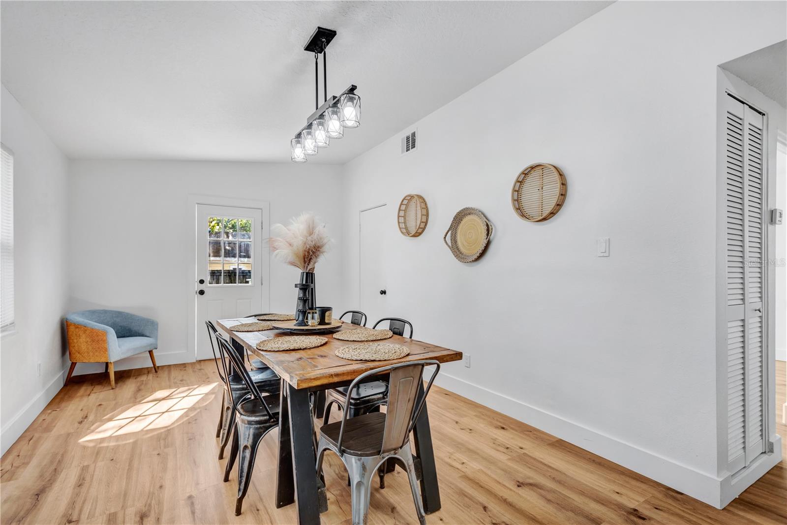 Image 7 of 25 For 5102 Newton Avenue S