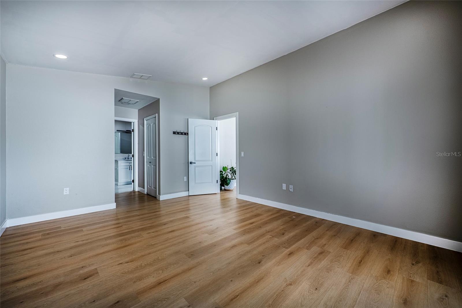 Image 16 of 38 For 11653 Orleans Lane