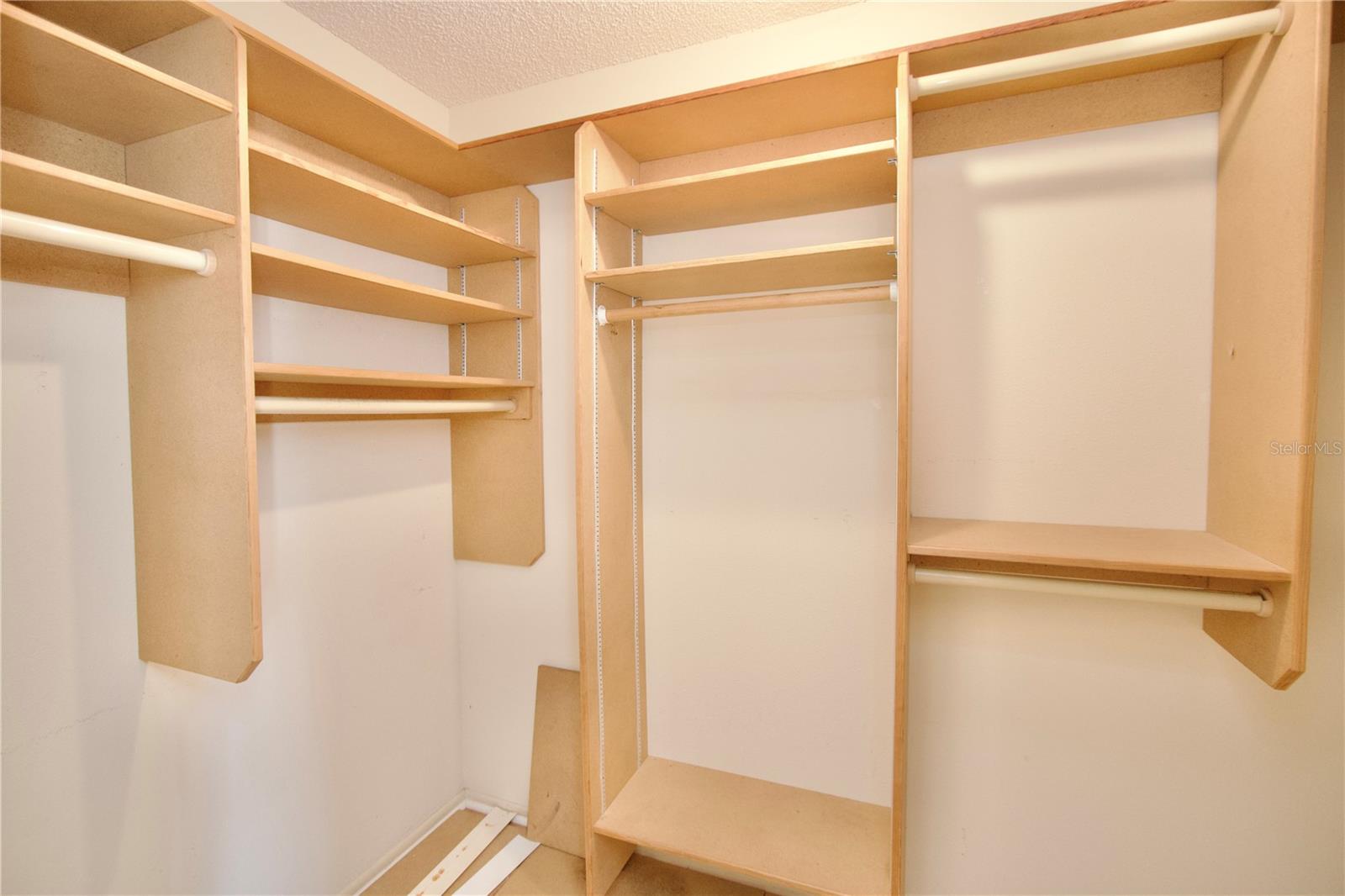 Image 20 of 33 For 4837 Boonesboro Court