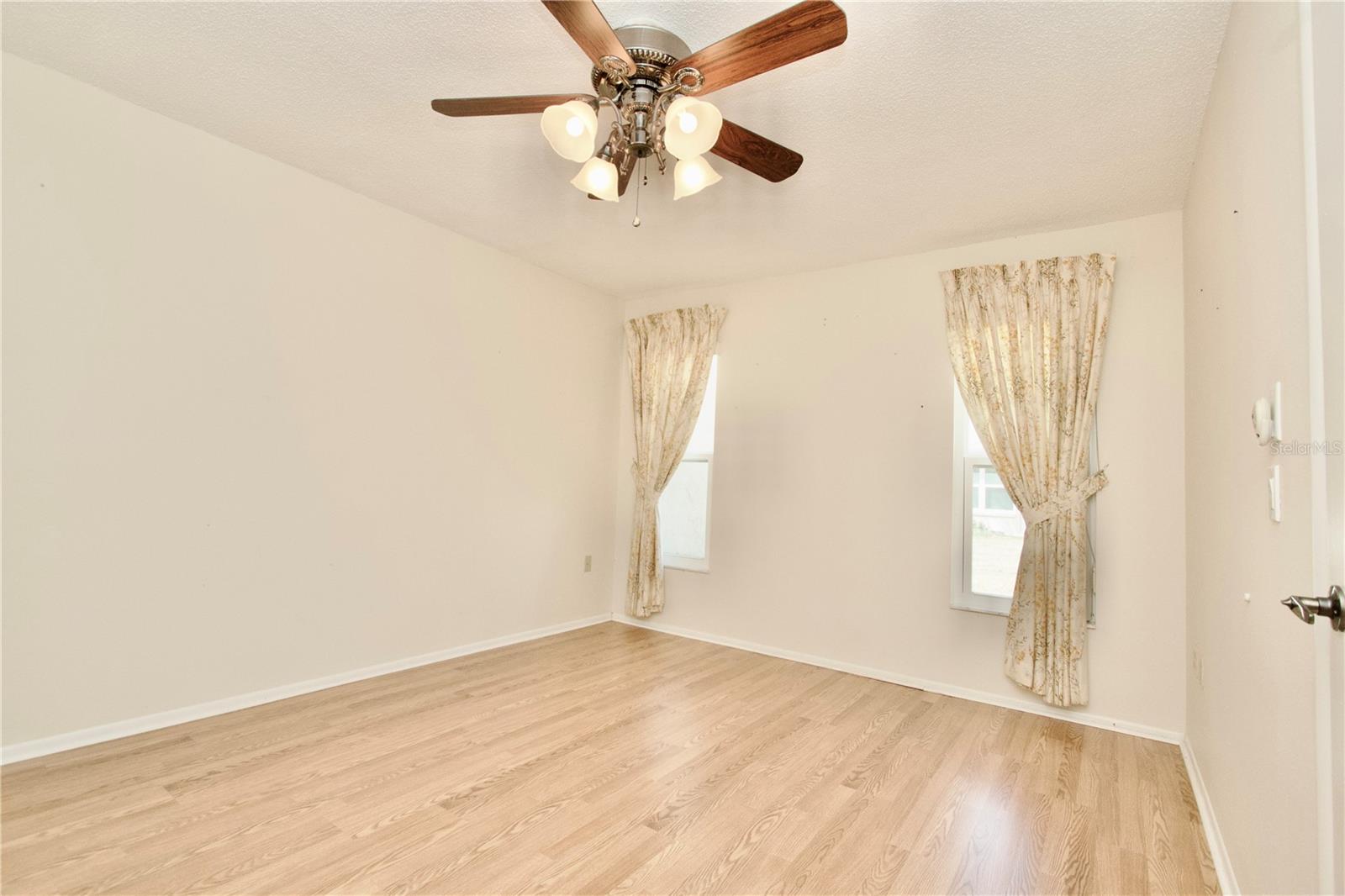 Image 21 of 33 For 4837 Boonesboro Court