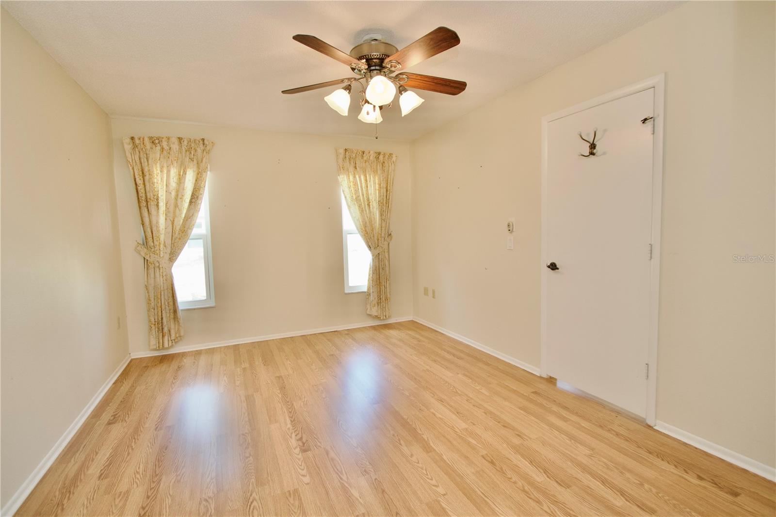 Image 22 of 33 For 4837 Boonesboro Court