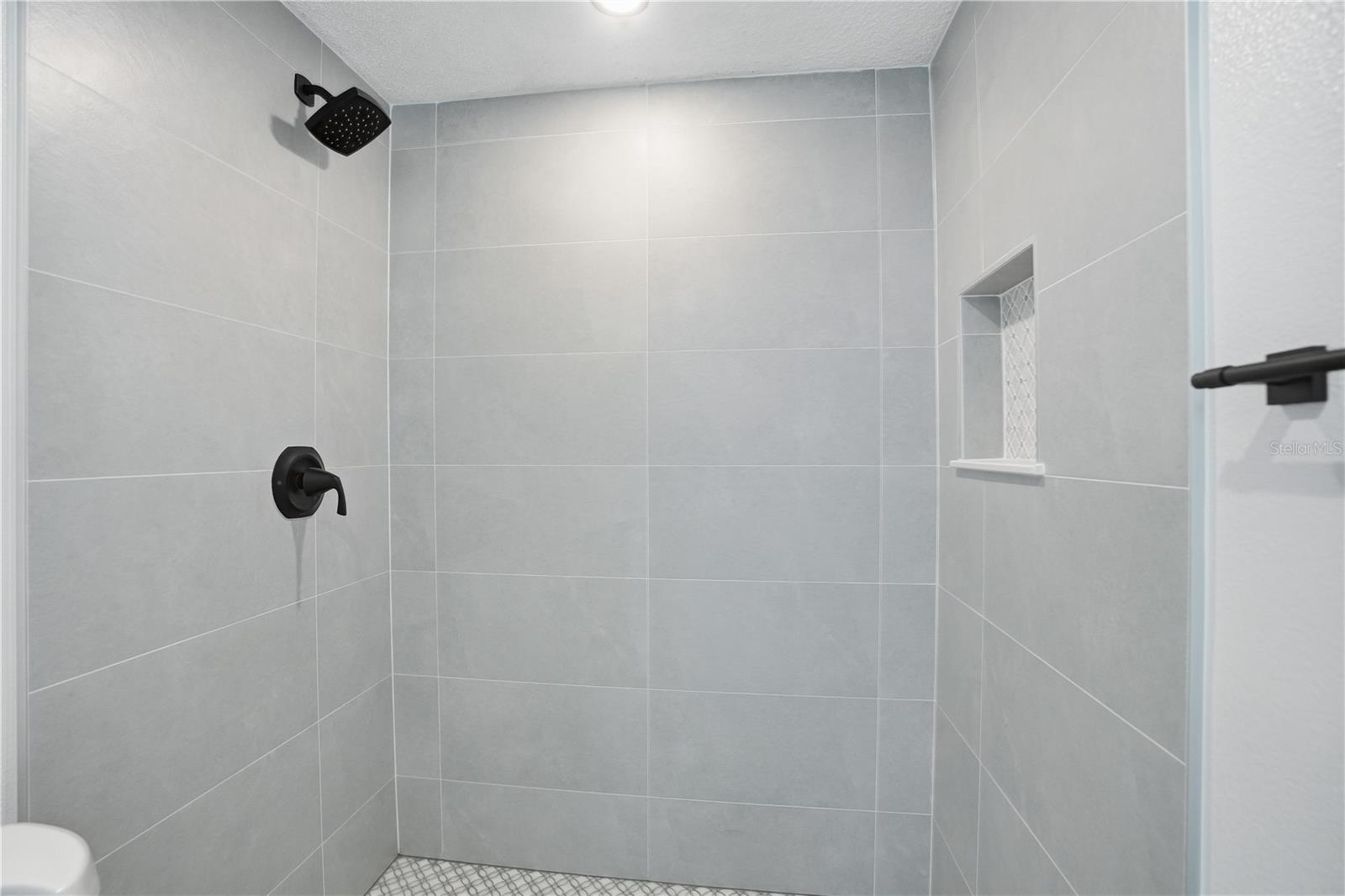 Image 33 of 56 For 9837 Island Harbor Drive