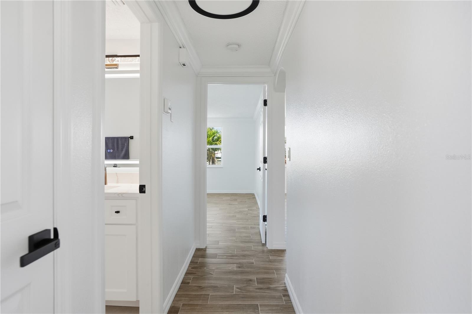 Image 4 of 56 For 9837 Island Harbor Drive