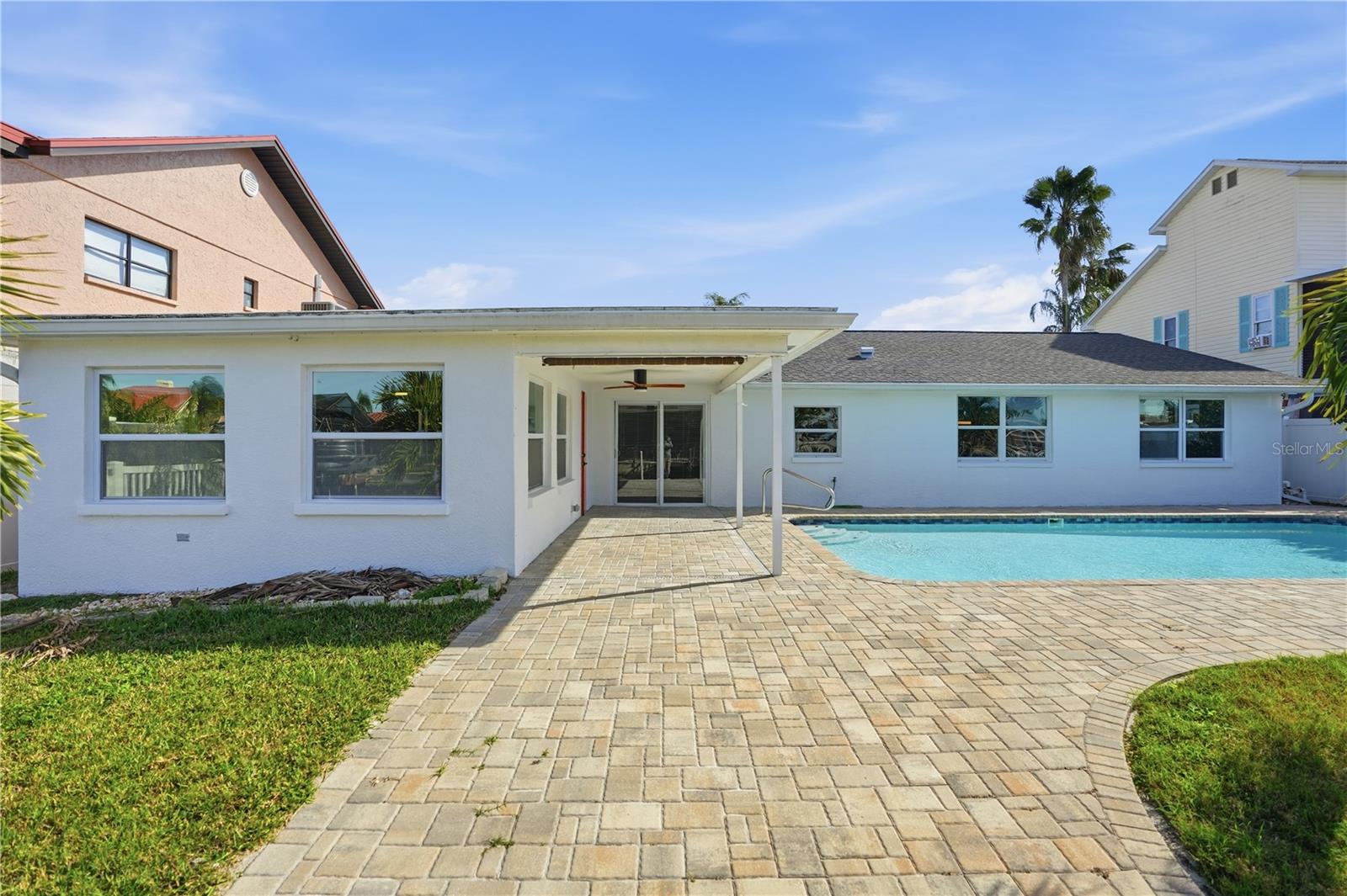 Image 41 of 56 For 9837 Island Harbor Drive