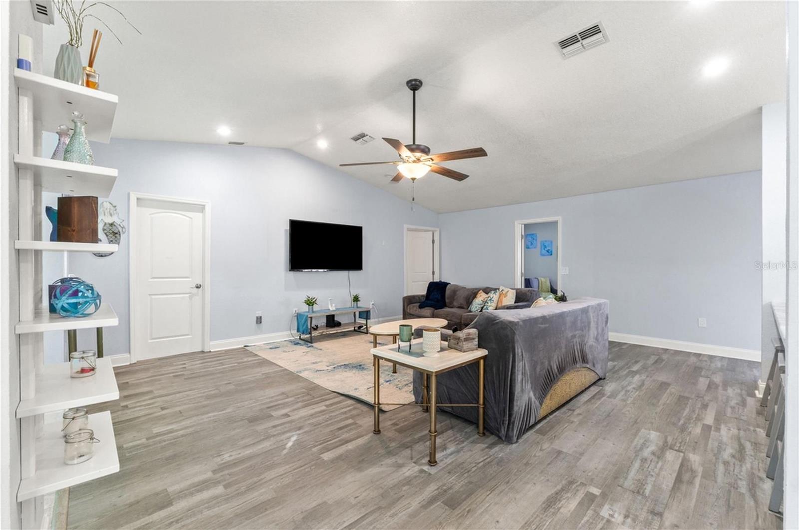 Image 5 of 61 For 3416 Crape Myrtle Drive