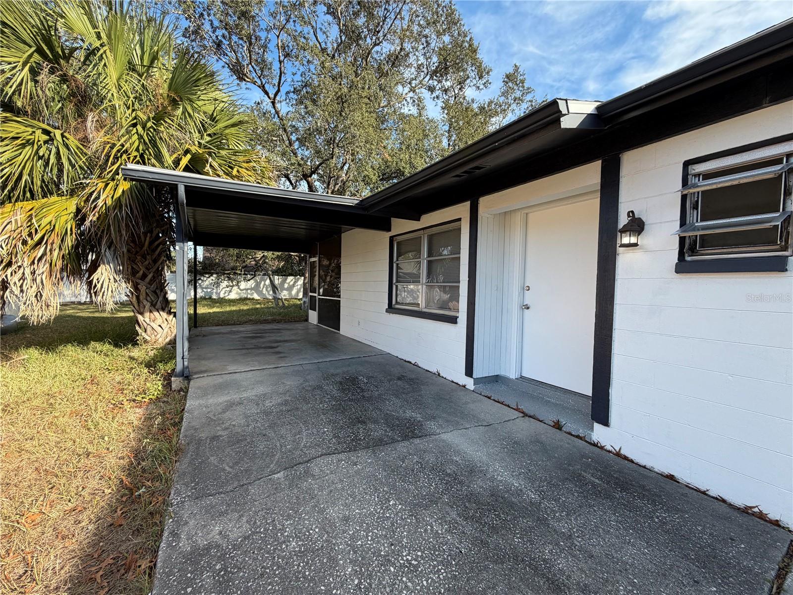 Image 2 of 9 For 1244 London Avenue 1248