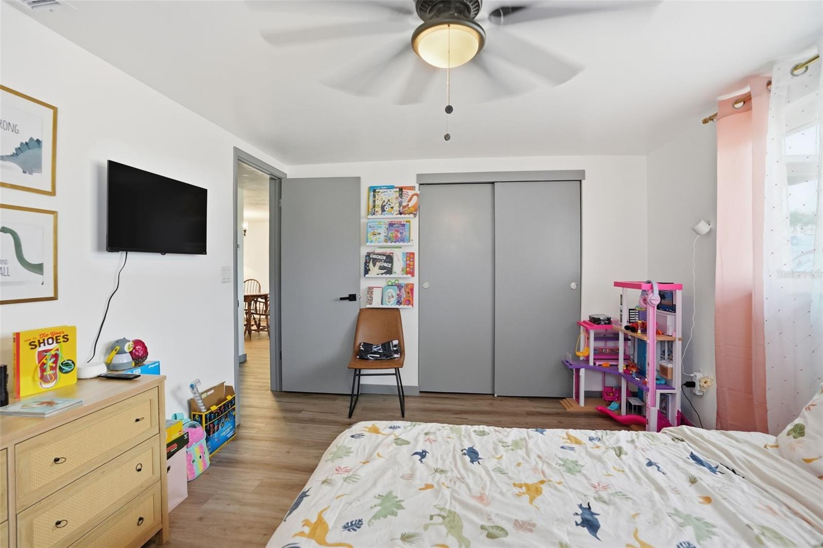 Listing photo id 22 for 7628 Dale Drive