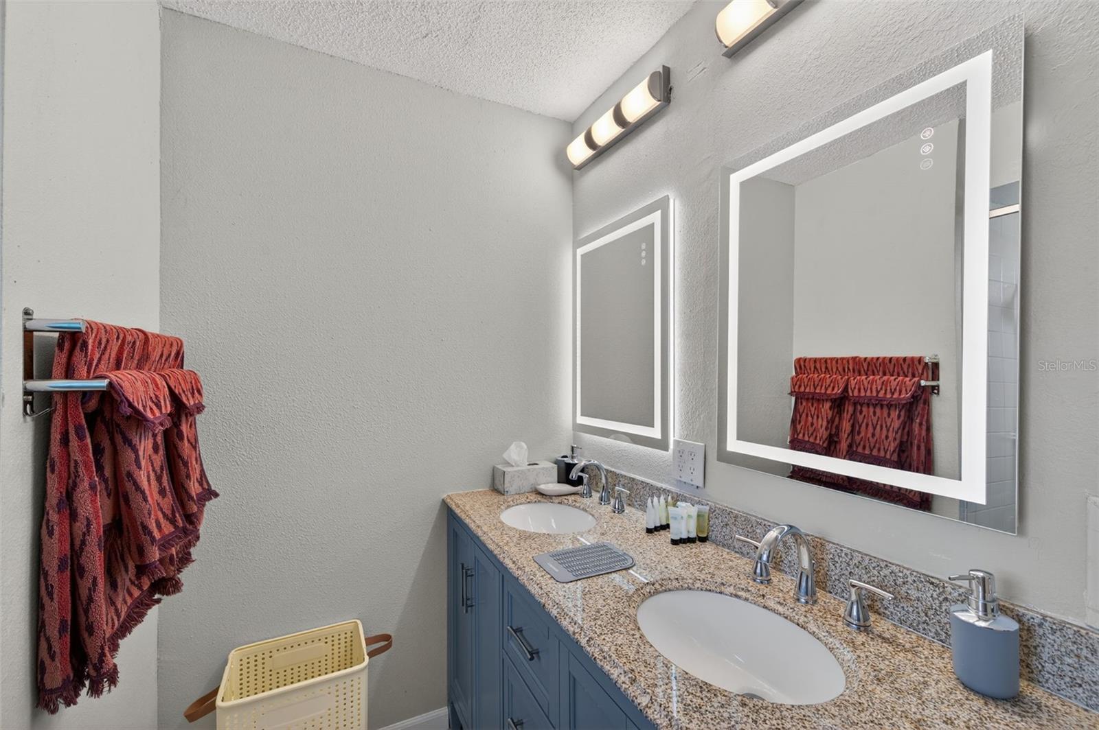 Listing photo id 23 for 7623 Mako Drive