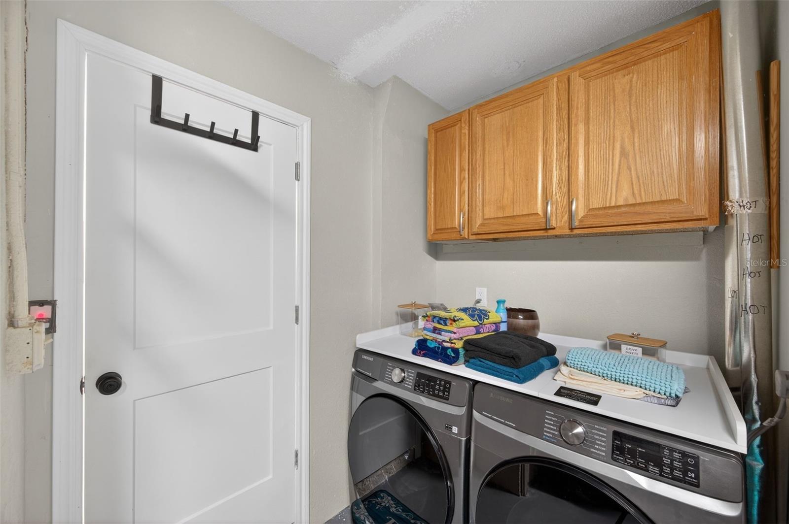 Listing photo id 35 for 7623 Mako Drive