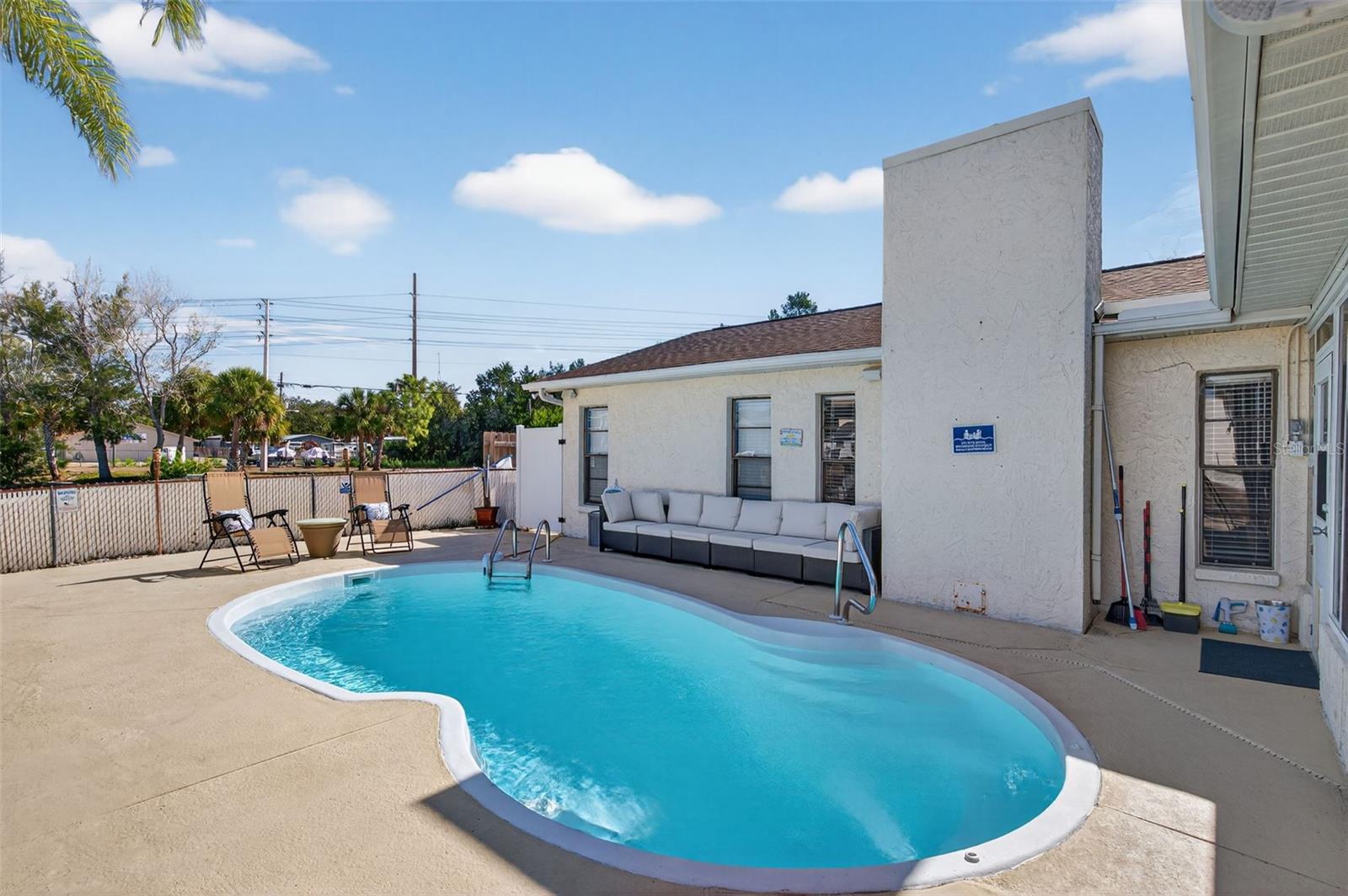 Listing photo id 40 for 7623 Mako Drive