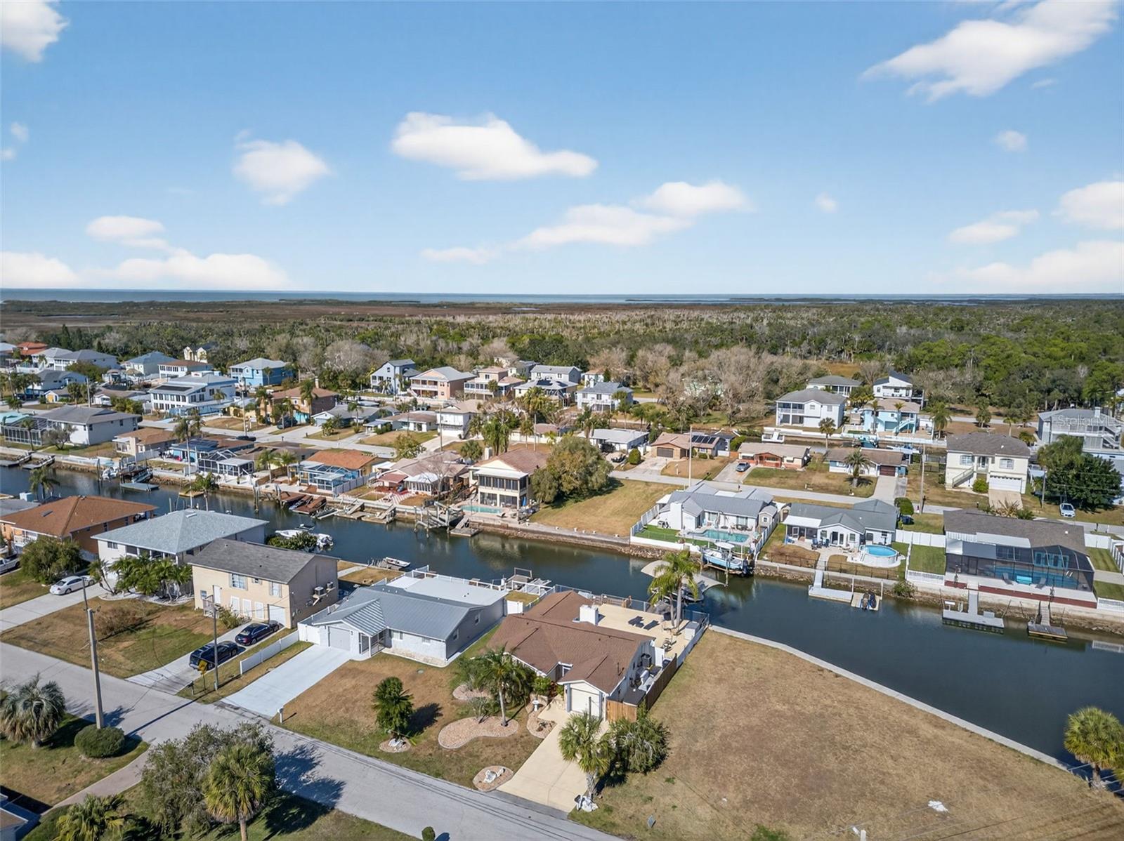 Listing photo id 57 for 7623 Mako Drive