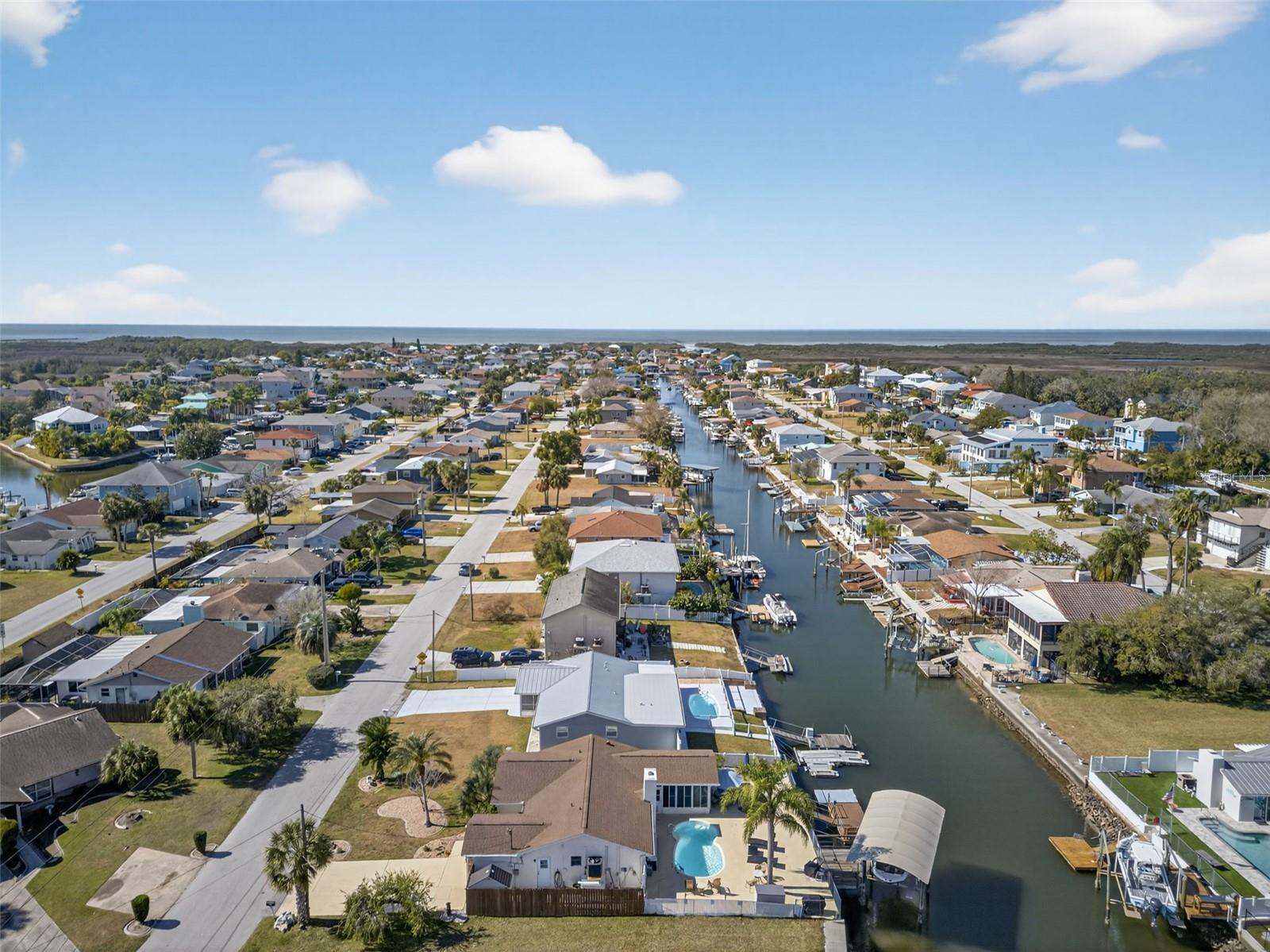 Listing photo id 58 for 7623 Mako Drive