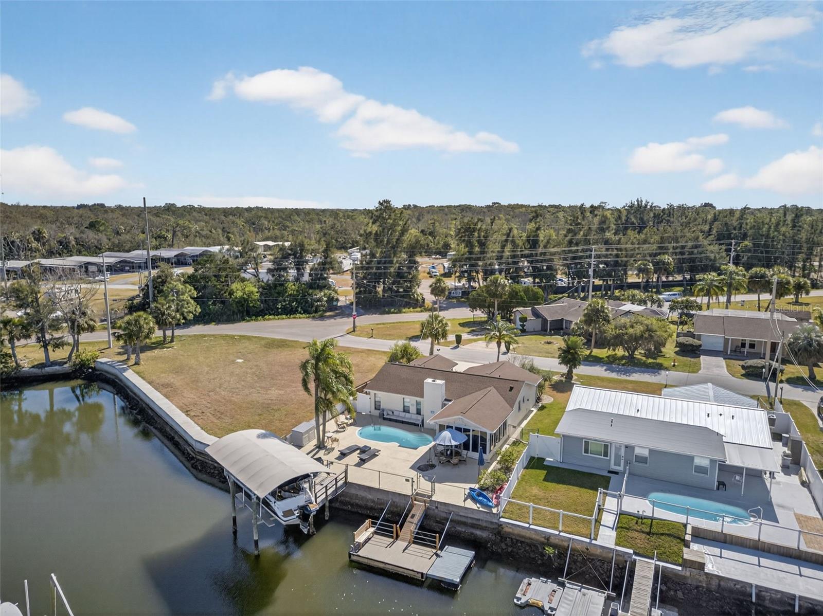 Listing photo id 62 for 7623 Mako Drive