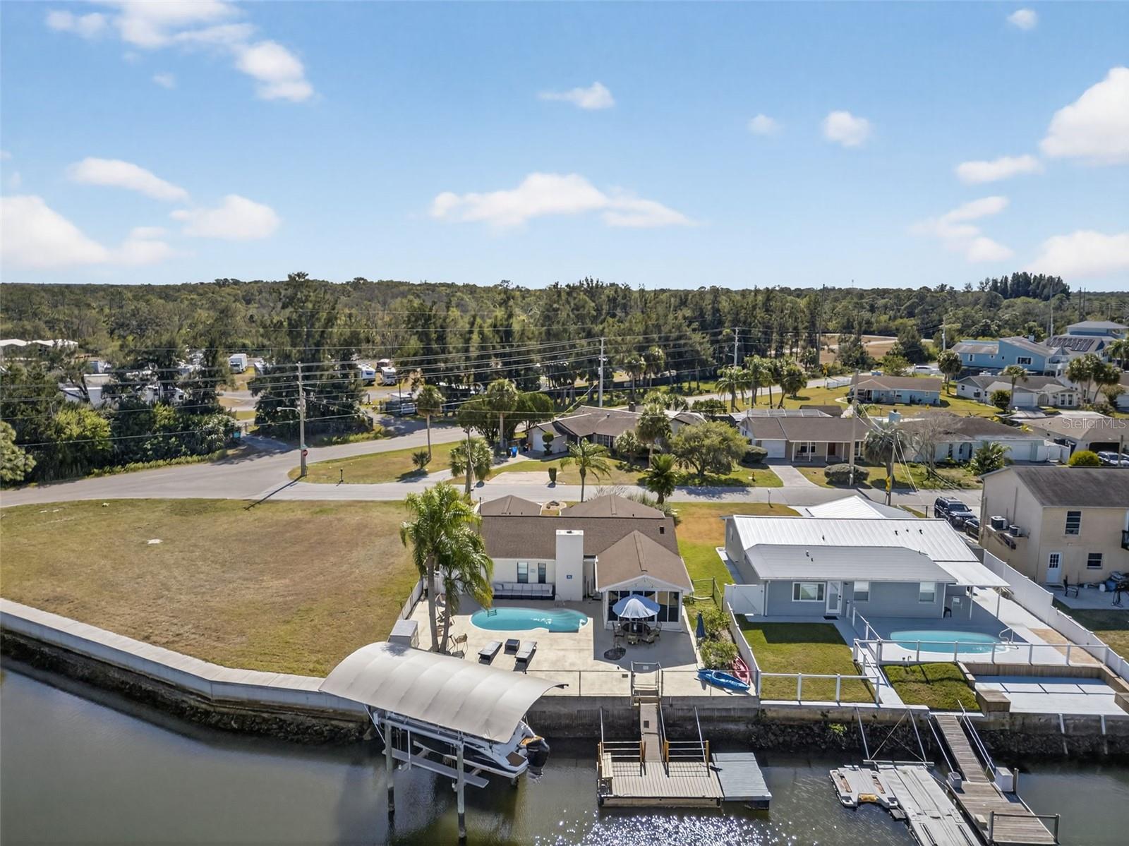 Listing photo id 63 for 7623 Mako Drive