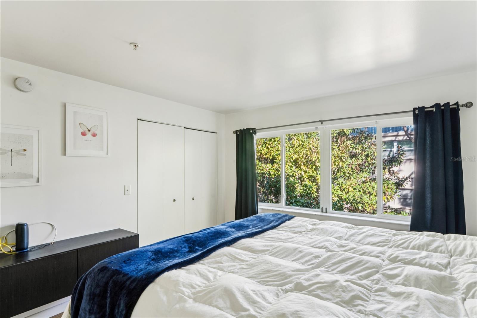 Image 12 of 28 For 1975 Bay Drive 312