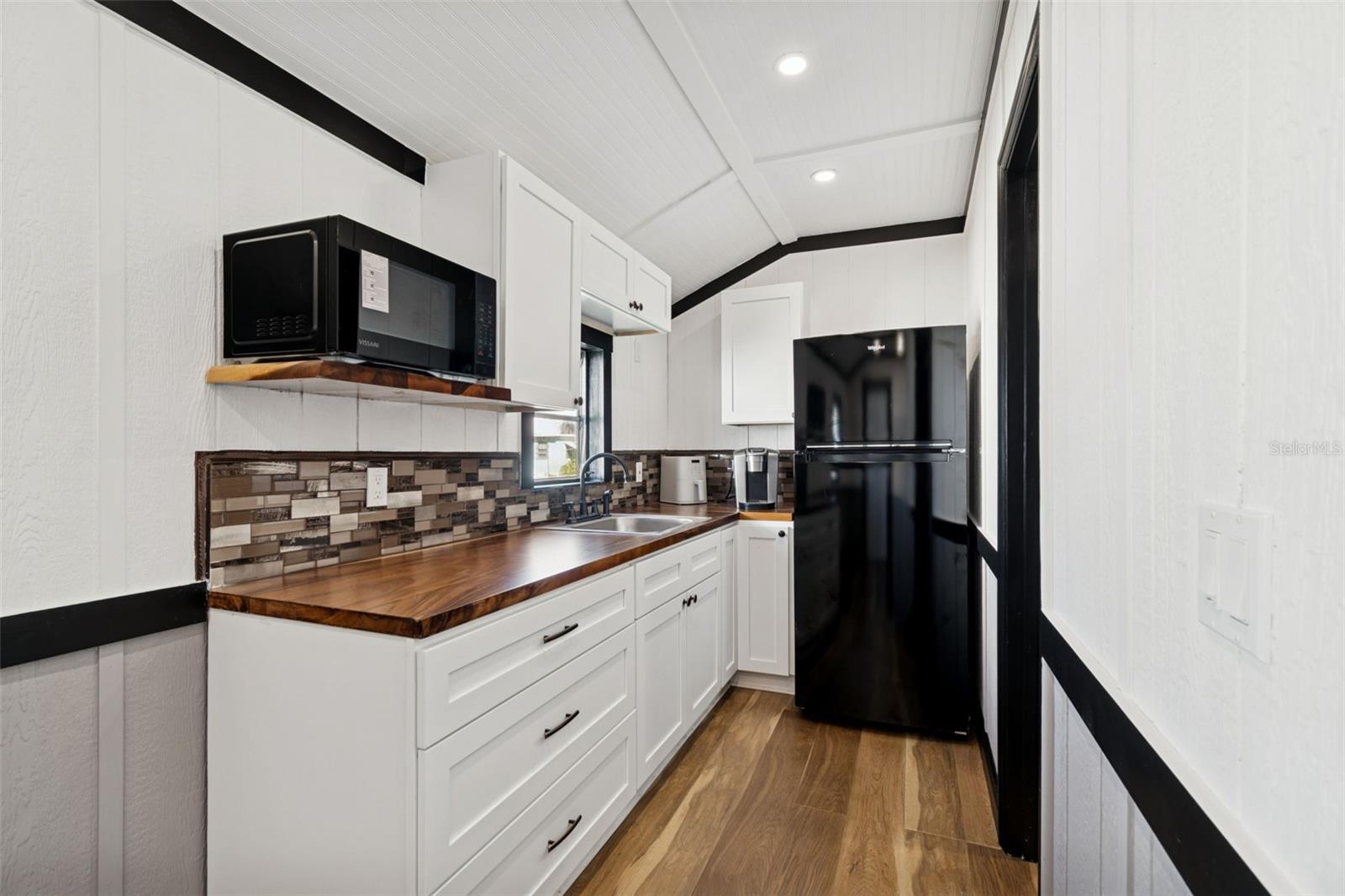 Image 35 of 79 For 7091 Westwind Street