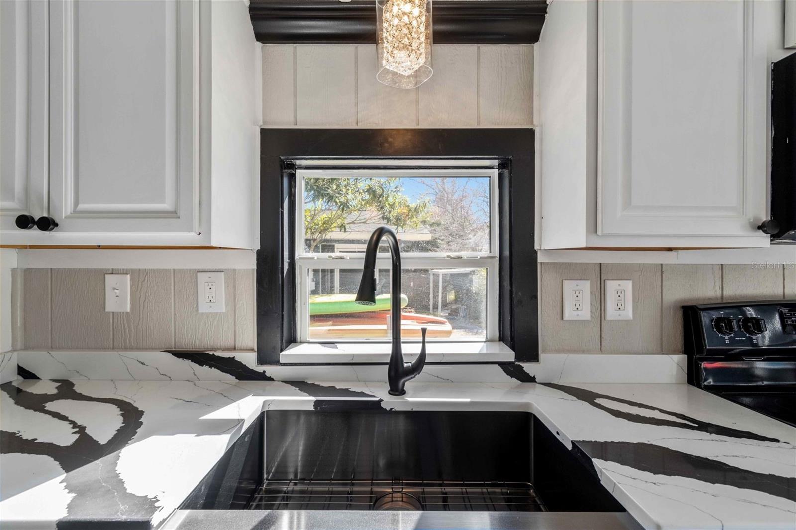 Image 16 of 61 For 7287 Aberdeen Court