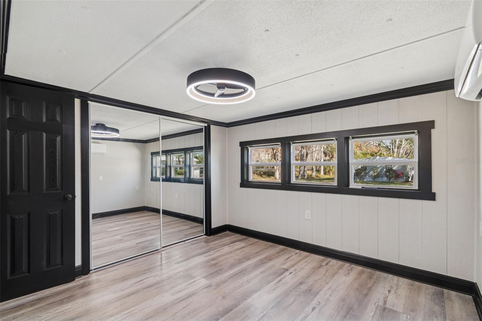 Image 25 of 61 For 7287 Aberdeen Court