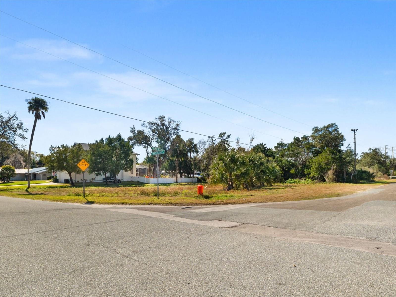 Image 4 of 10 For 2262 Watersedge Drive