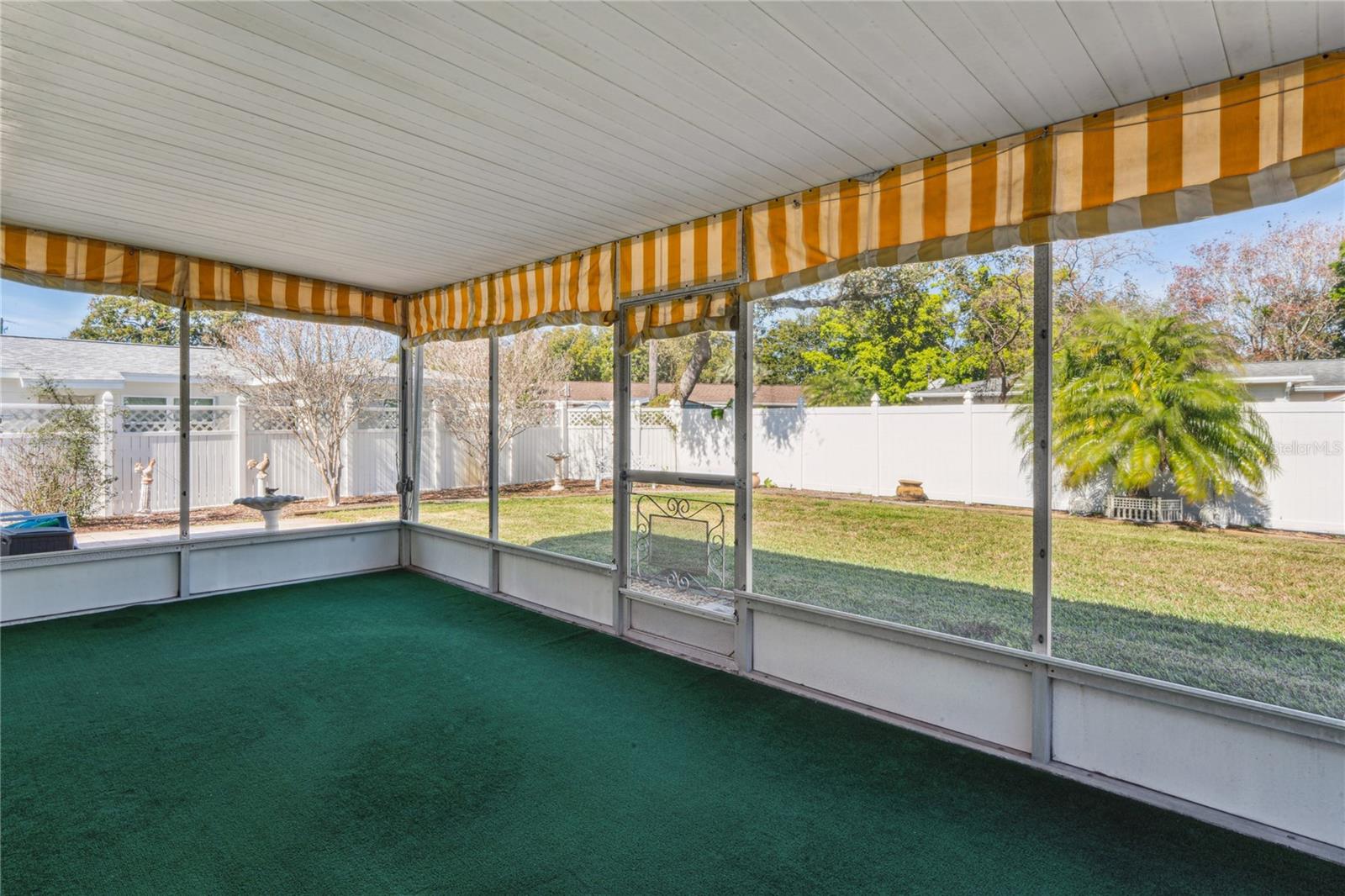 Image 11 of 61 For 5599 49th Avenue N