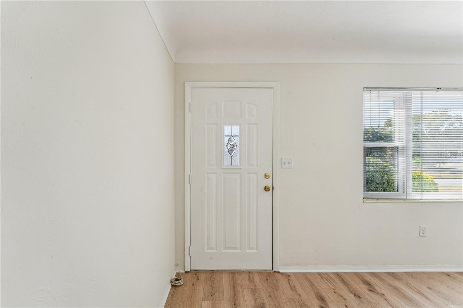 Image 15 of 61 For 5599 49th Avenue N