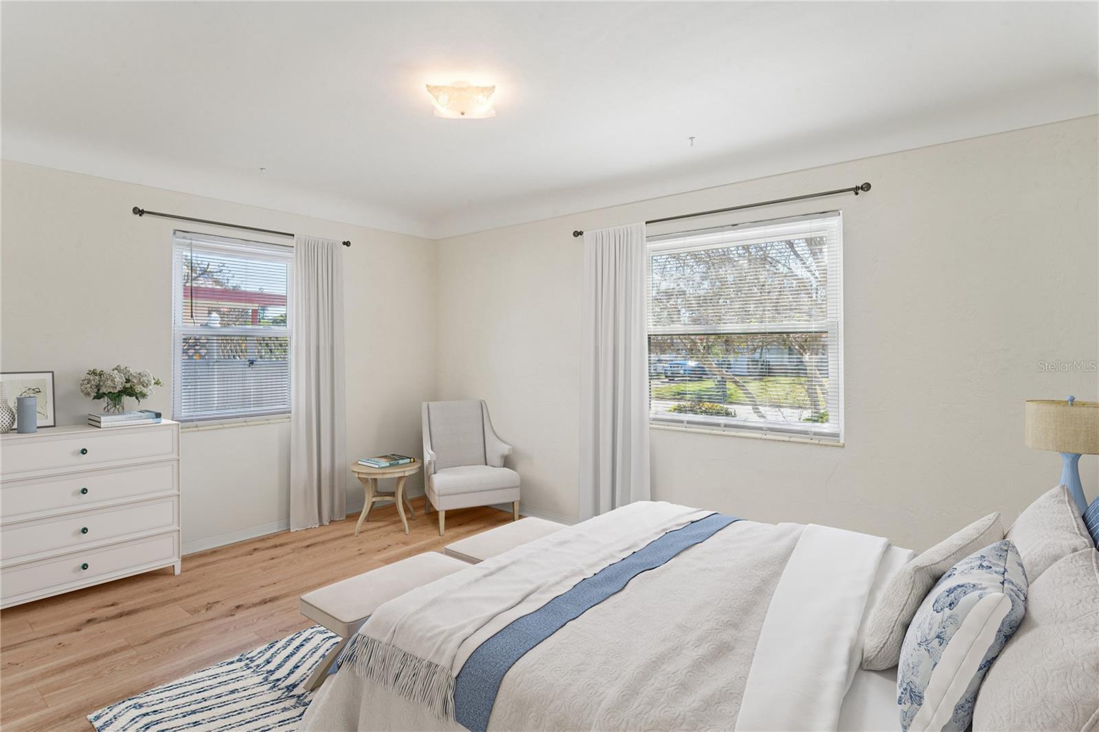 Image 4 of 61 For 5599 49th Avenue N