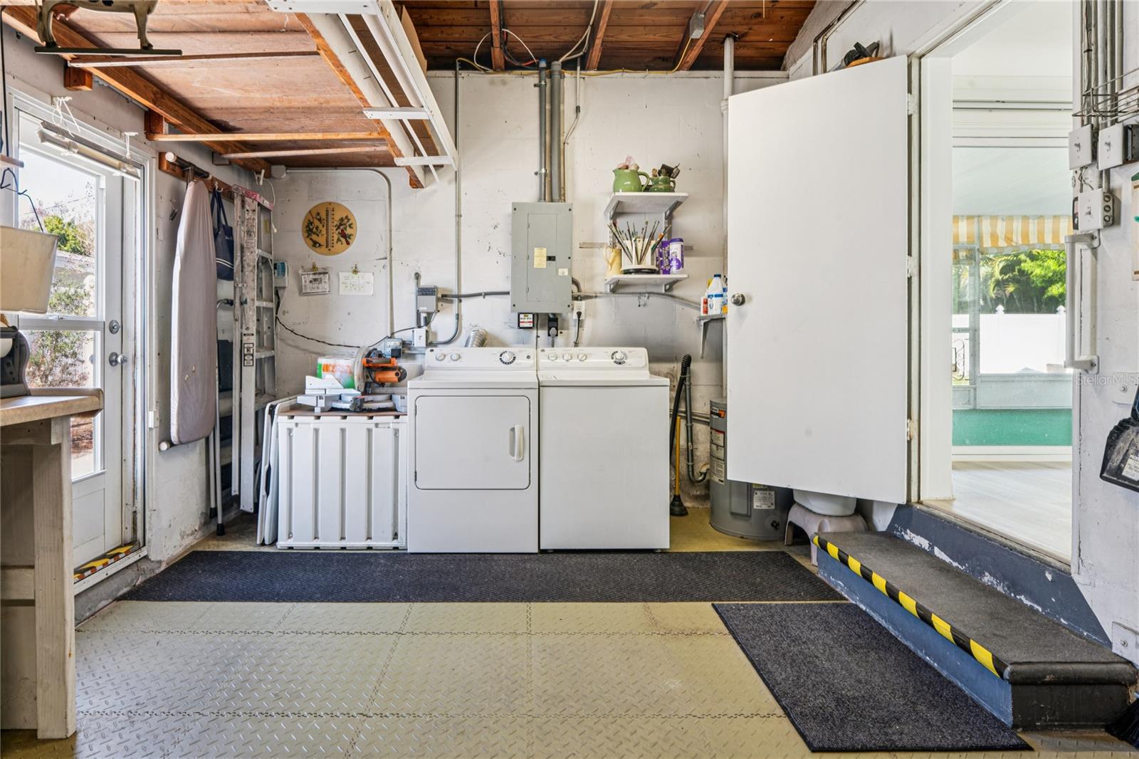 Image 45 of 61 For 5599 49th Avenue N