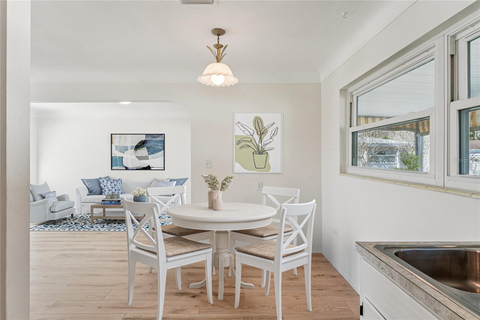 Image 5 of 61 For 5599 49th Avenue N