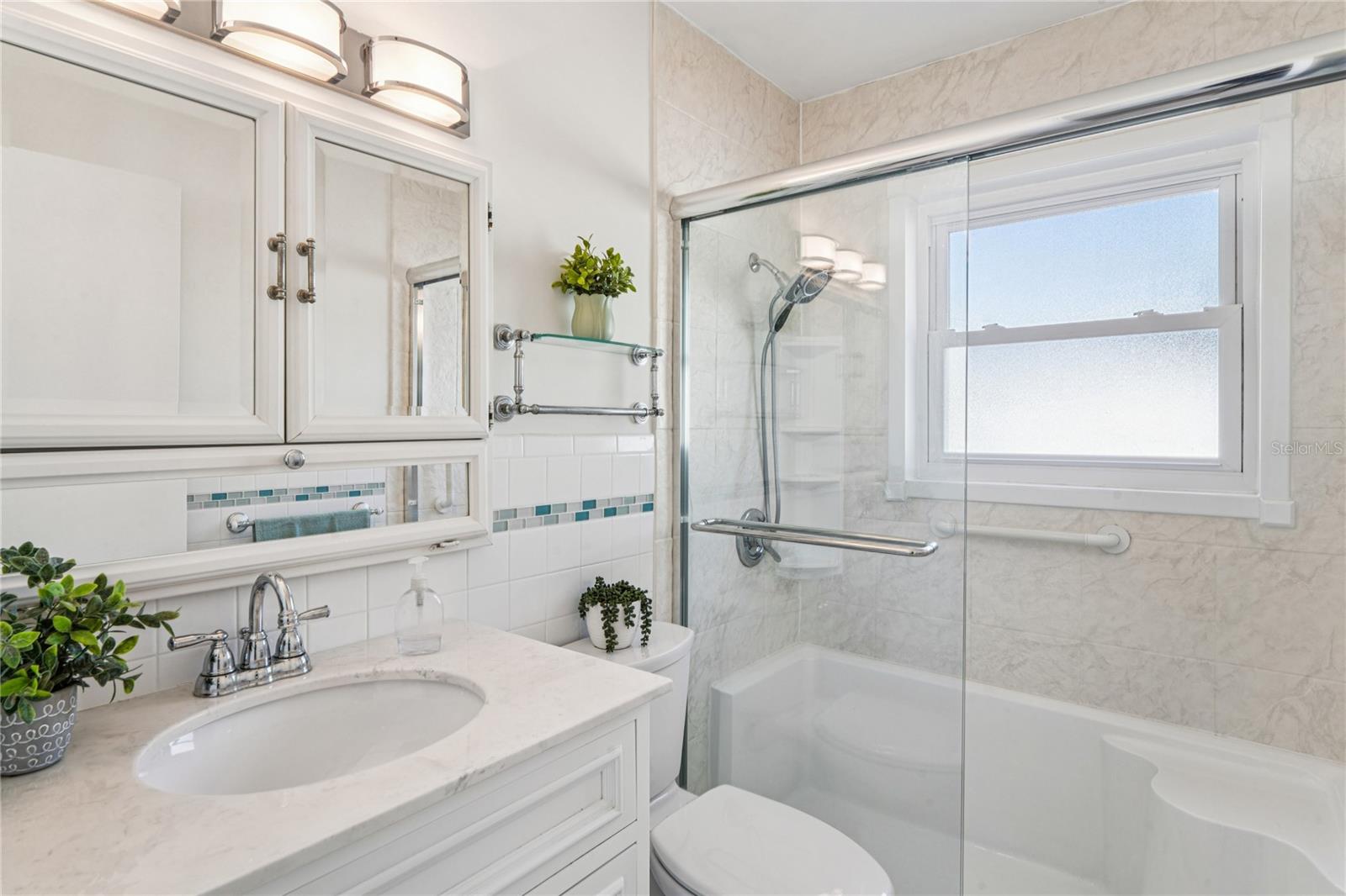 Image 7 of 61 For 5599 49th Avenue N