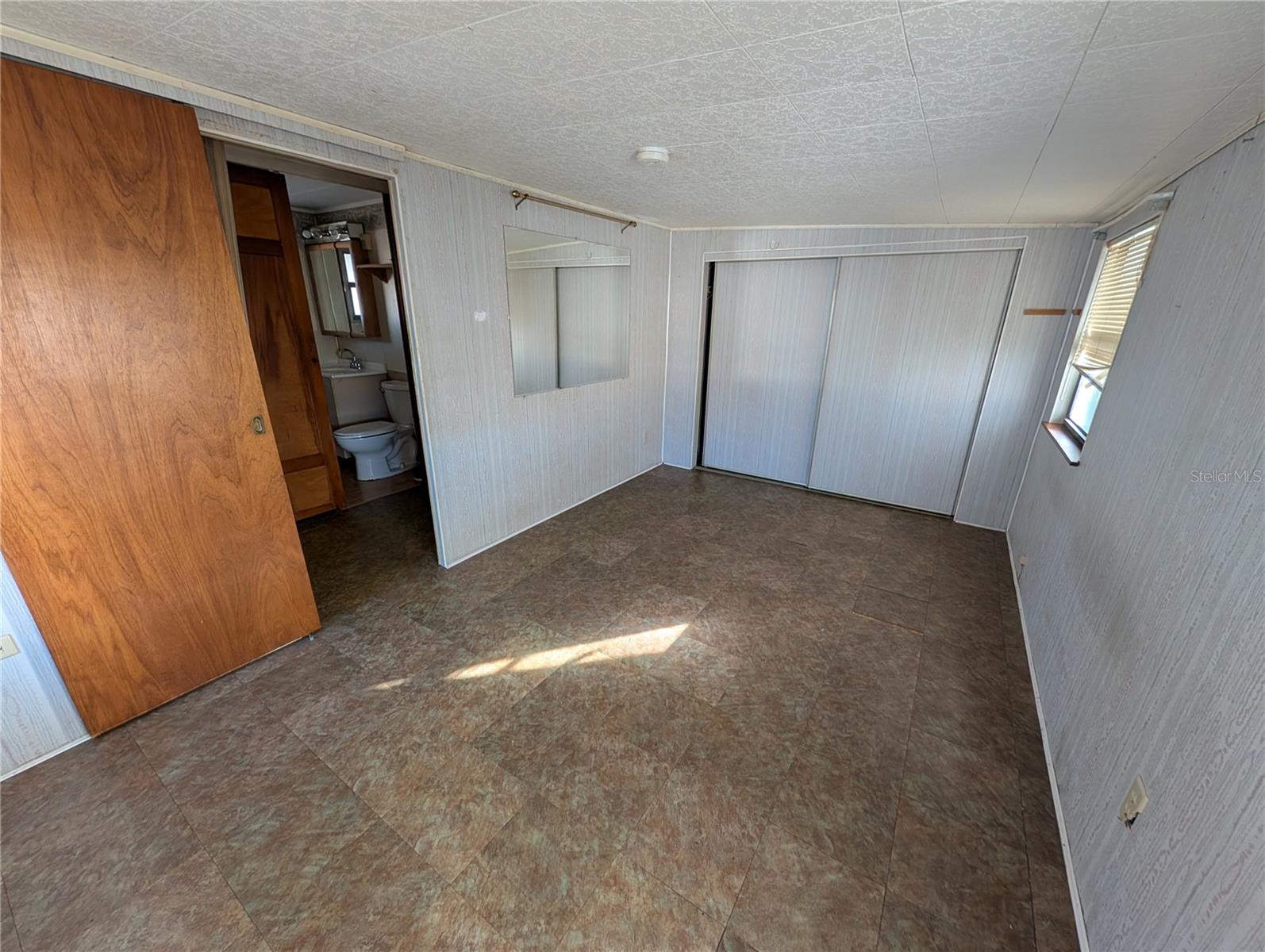 Image 12 of 14 For 1919 Dixie Lane