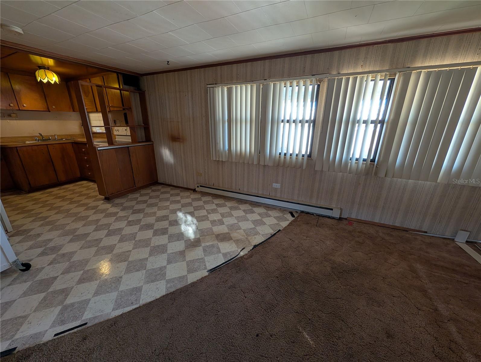 Image 8 of 14 For 1919 Dixie Lane