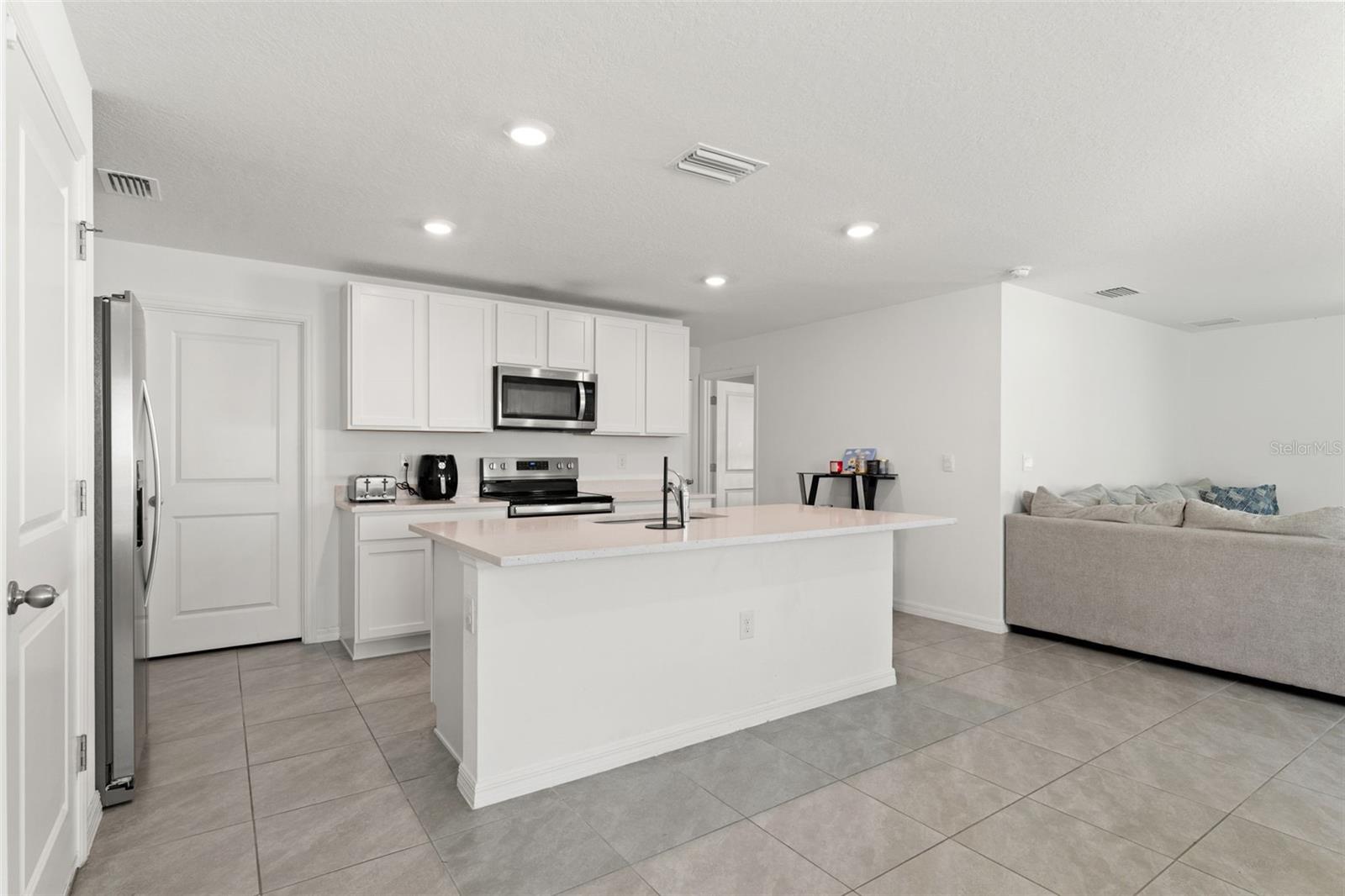 Image 12 of 54 For 37445 Sharks Eye Lane