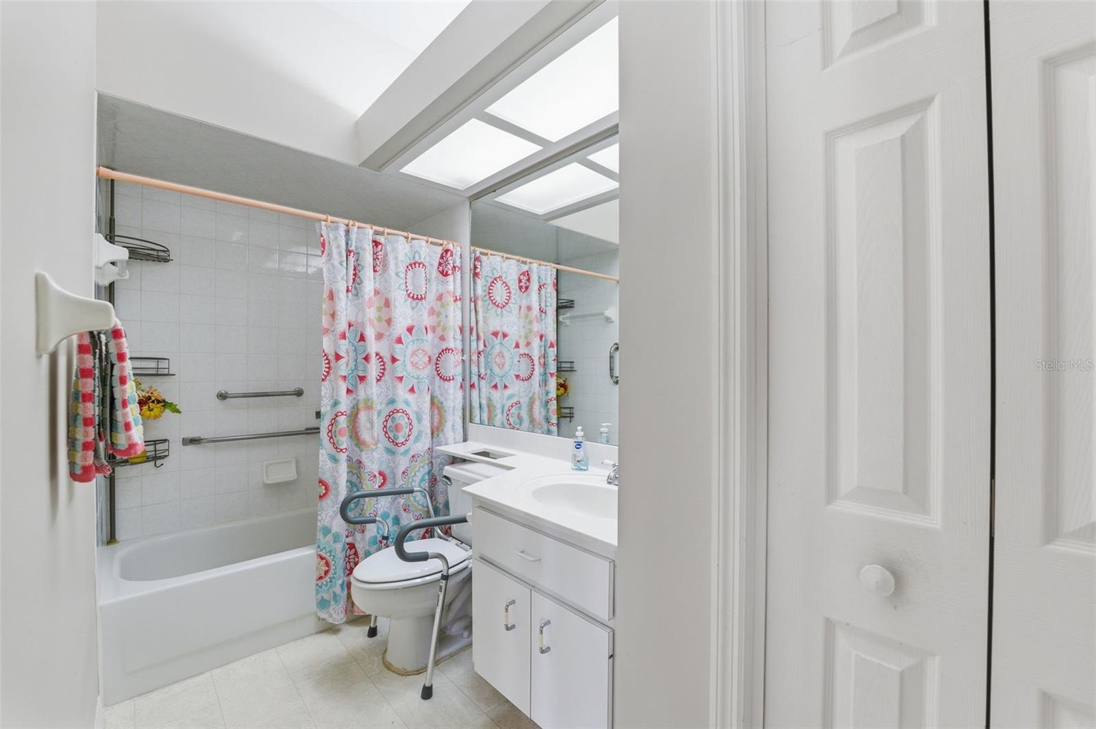 Image 22 of 48 For 3554 Belgrave Drive