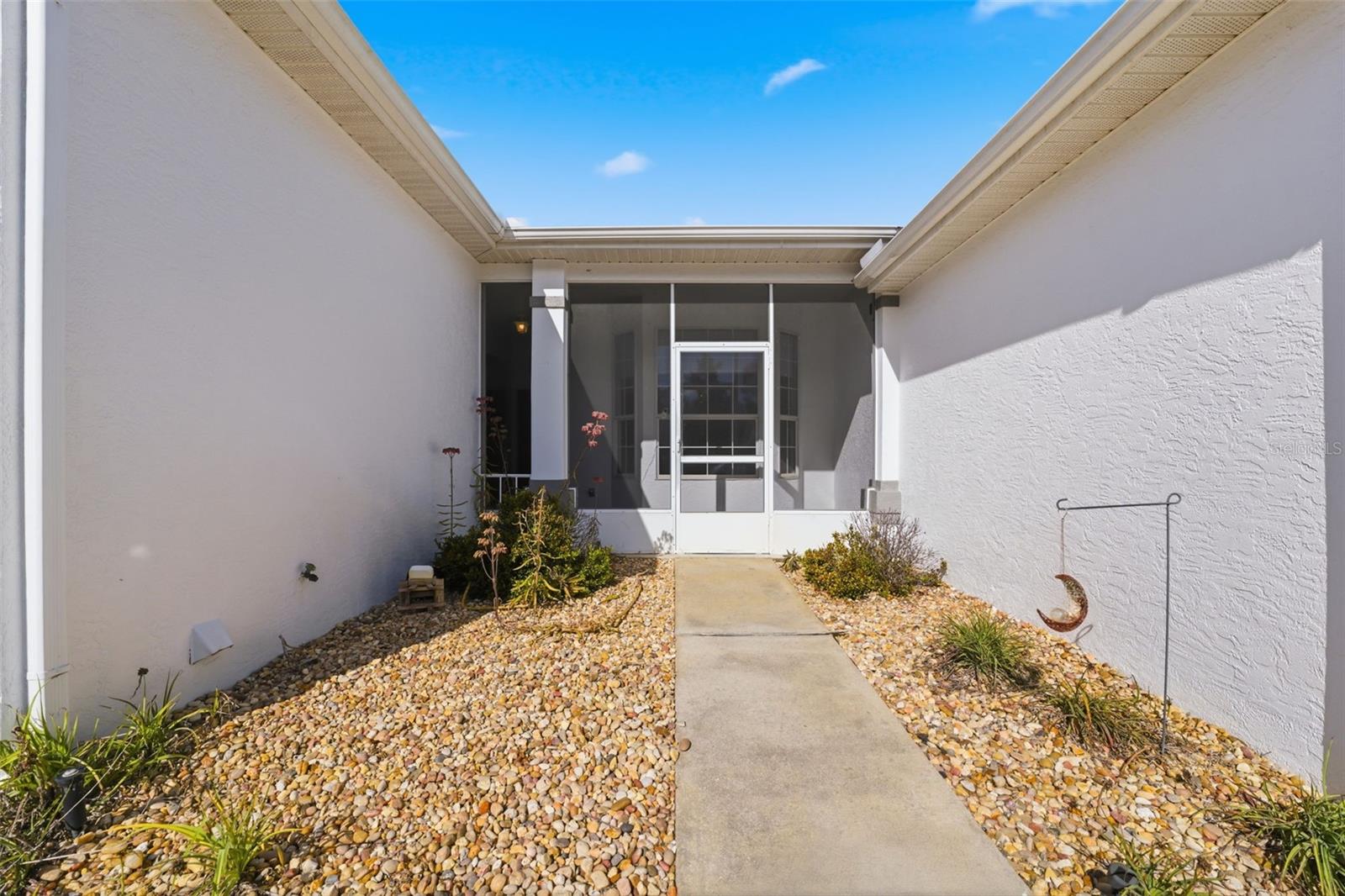 Image 3 of 48 For 3554 Belgrave Drive