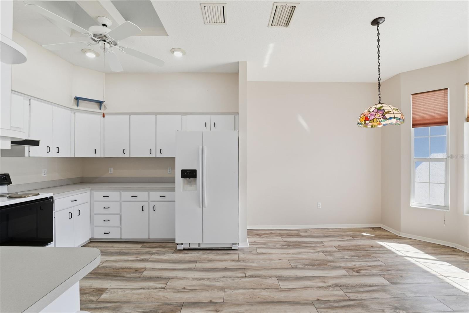 Image 6 of 48 For 3554 Belgrave Drive