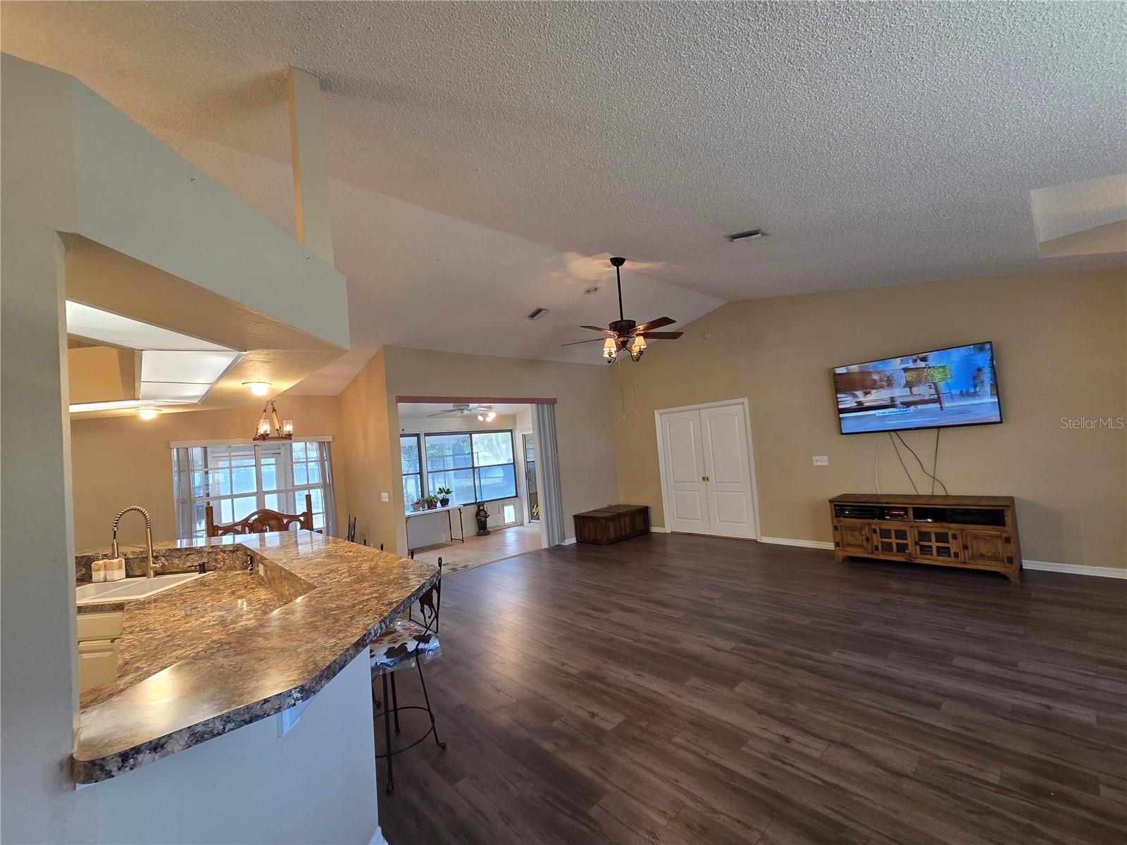 Image 9 of 27 For 15110 Copeland Way