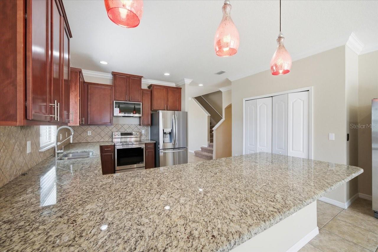 Image 12 of 41 For 13366 Barkingside Place