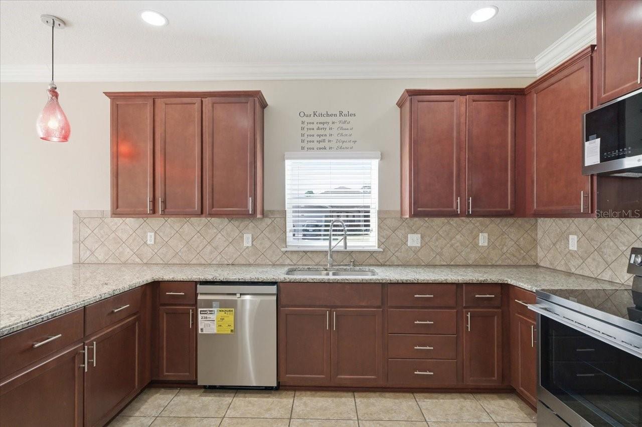 Image 13 of 41 For 13366 Barkingside Place