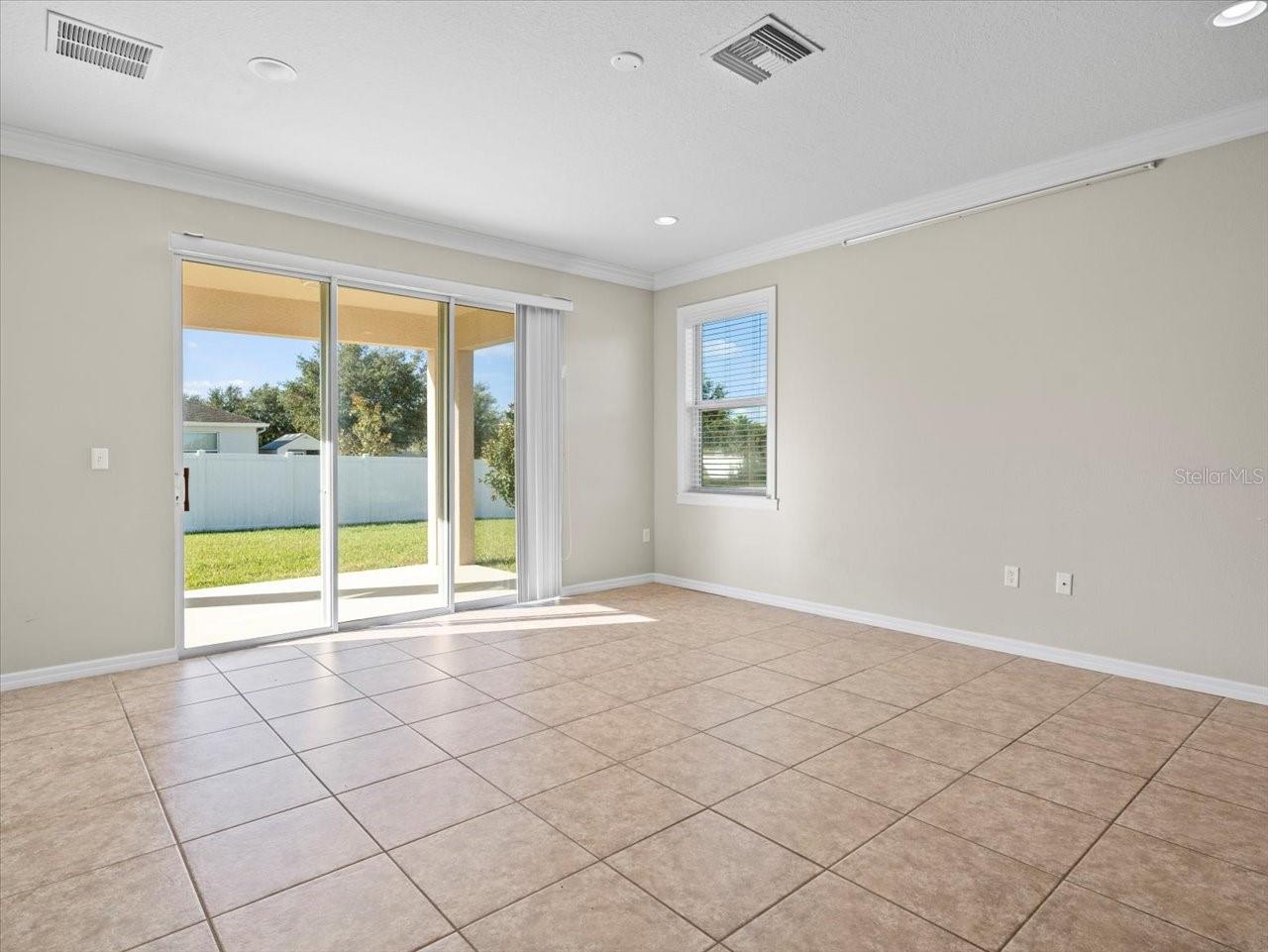 Image 18 of 41 For 13366 Barkingside Place