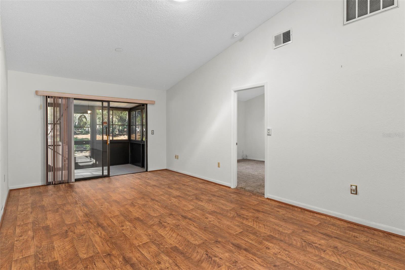 Image 12 of 54 For 475 Landing Boulevard