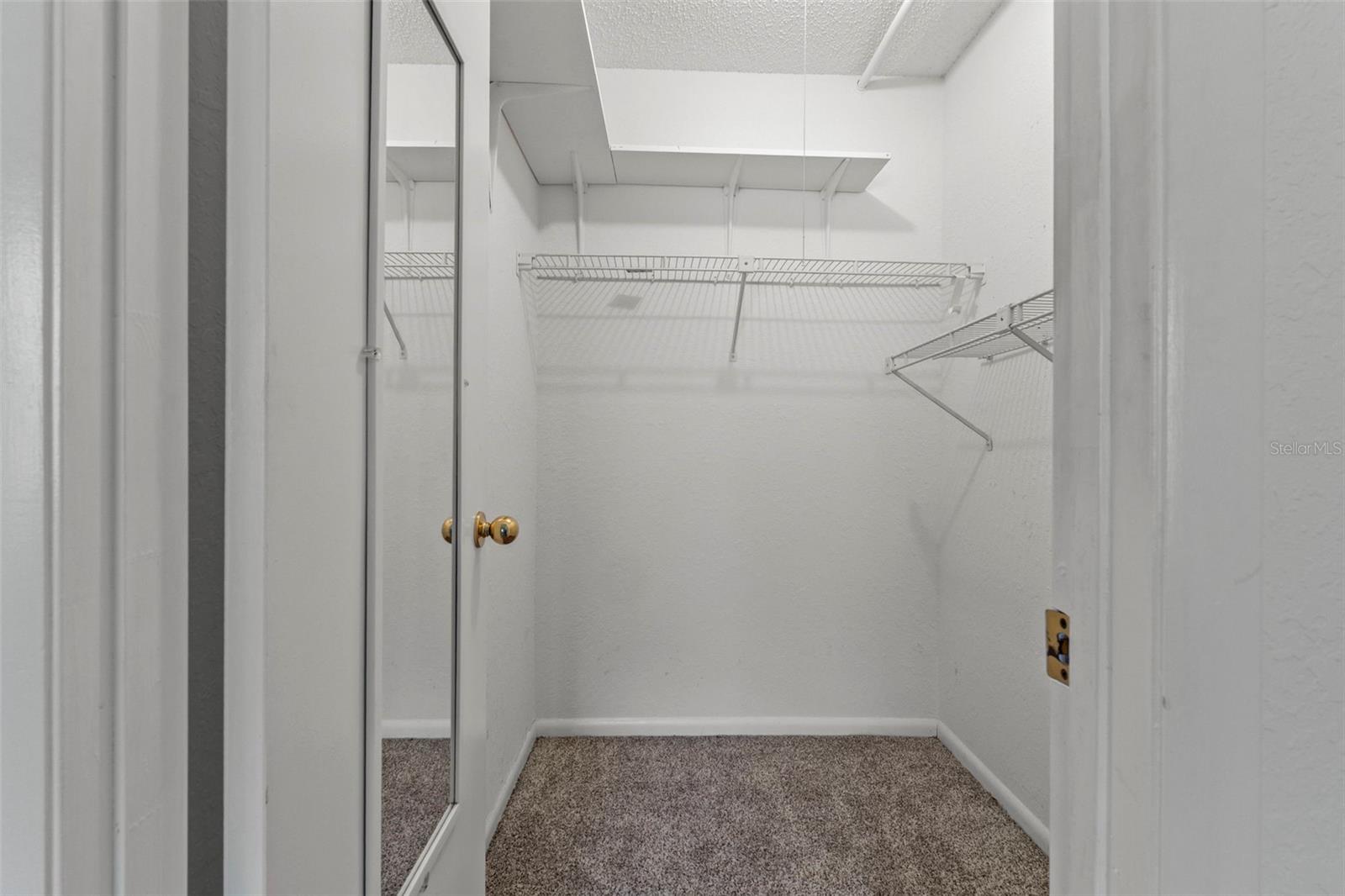 Image 22 of 54 For 475 Landing Boulevard