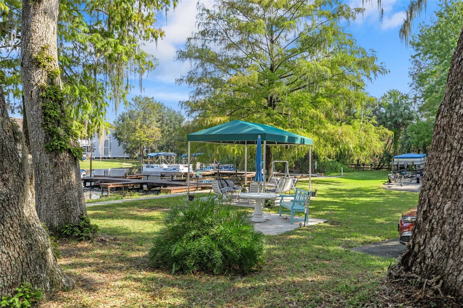 Image 38 of 54 For 475 Landing Boulevard